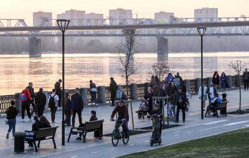 В мае россиян ожидают две короткие рабочие недели