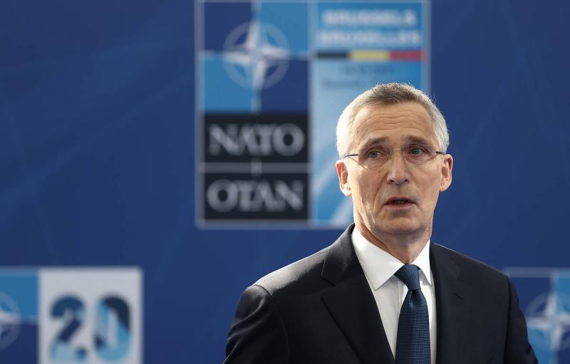 Столтенберг отметил, что ситуация на поле боя на Украине очень серьезная
