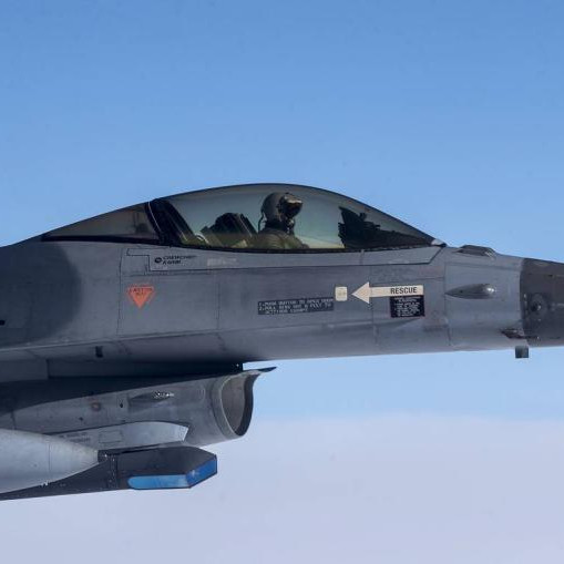 Нидерланды не ограничивают применение истребителей F-16 для ударов по России