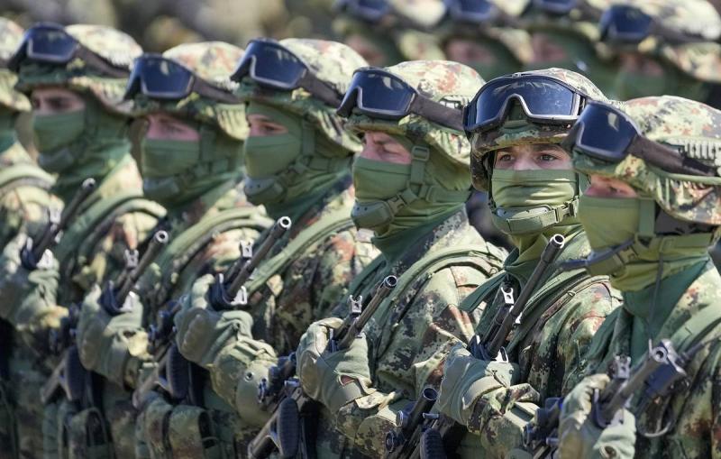 Экс-полковник ВС Великобритании допустил ввод войск НАТО на Украину