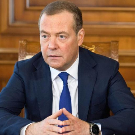 Медведев: добровольцы СВО уверенно приближают победу России