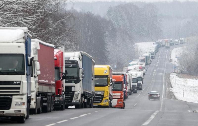 На белорусской границе ожидают въезда в Евросоюз порядка 2,6 тыс. фур