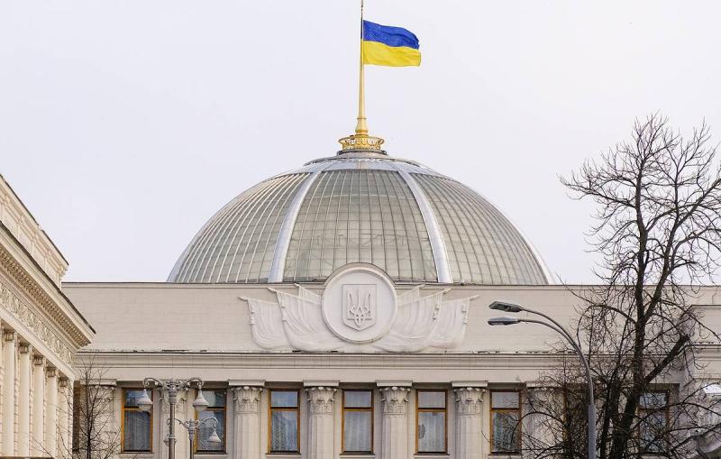 Депутата Рады Безуглую сместят с поста замглавы комитета по нацбезопасности