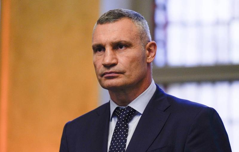 Кличко выступил против увольнения главкома ВСУ Залужного