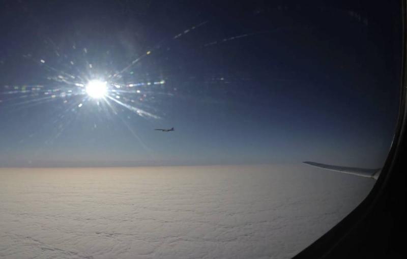 Два Ту-160 выполнили полет над Северным Ледовитым океаном