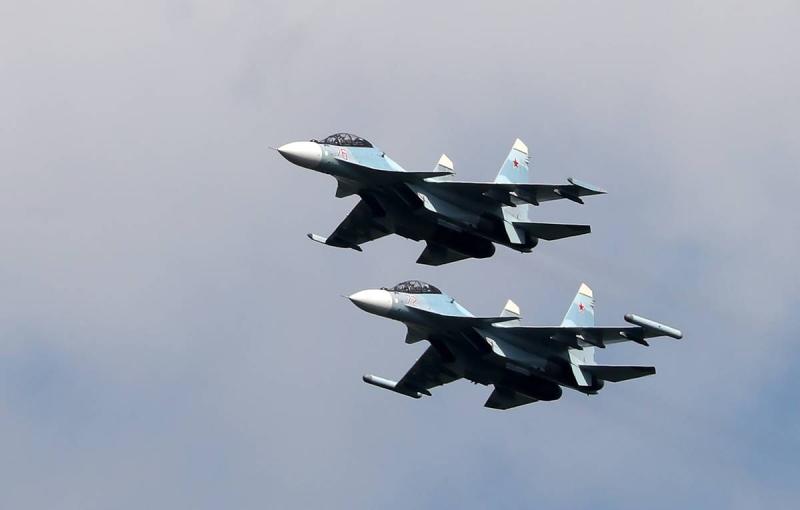 Су-30 не допустил нарушения границ РФ британскими истребителями над Черным морем