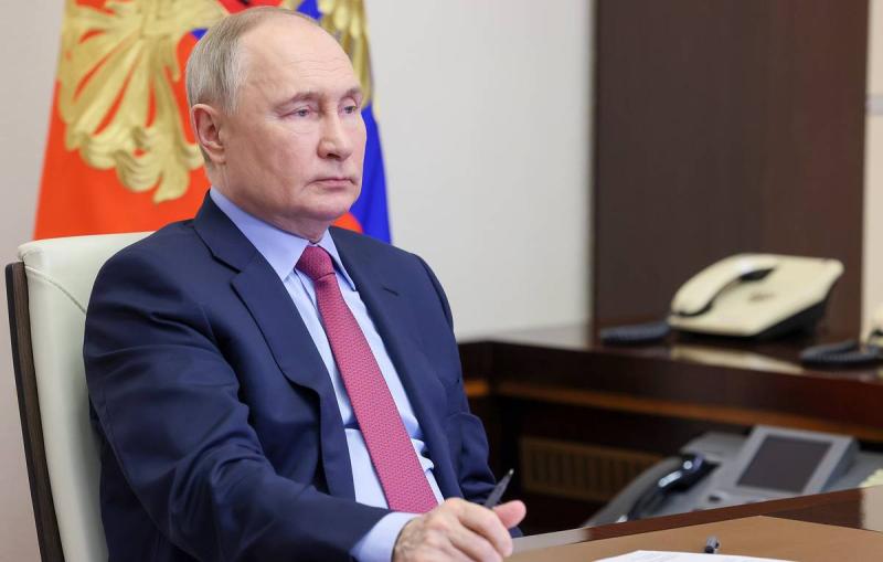 Путин до инаугурации встретится с уходящим в отставку кабинетом министров