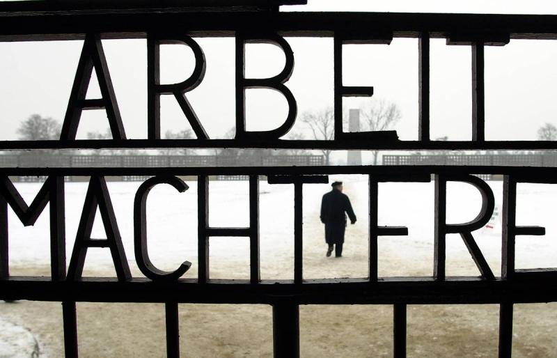 "Марш живых" прошел в Освенциме в память о жертвах Холокоста