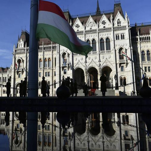 В Венгрии заявили, что страна не намерена выдавать Украине ее граждан