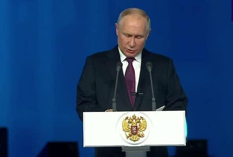 Путин заявил о необходимости удвоить размер выплат академикам РАН до 200 тыс. рублей
