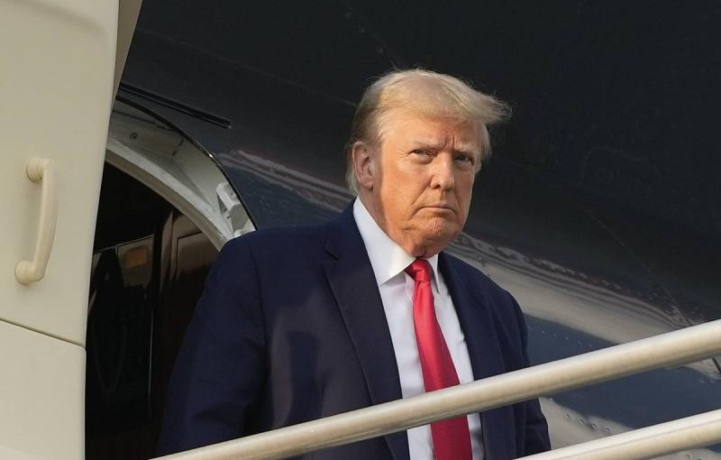 NYT: Трамп указал на опасность со стороны прибывающих в США мигрантов