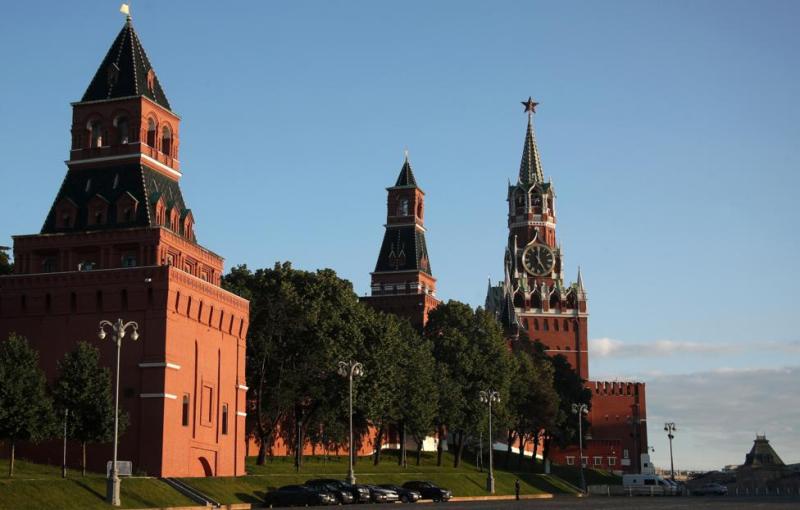 Кремль не согласен, что Россия должна выбирать "одну из двух Корей"