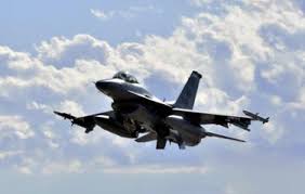 Reuters: Украина рассчитывает получить первые истребители F-16 уже в июне или июле