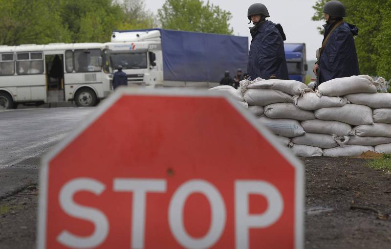 Более 30 украинцев нелегально пересекли границу с Венгрией на грузовике
