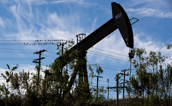 Стоимость нефти Brent впервые с 18 июня опустилась до $84 за баррель