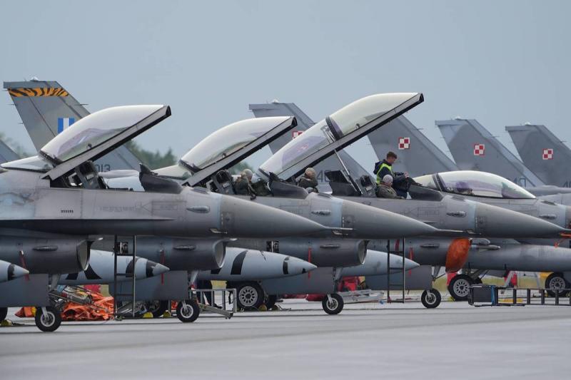 В США сообщили, что передаваемые Киеву F-16 будут базироваться на Украине