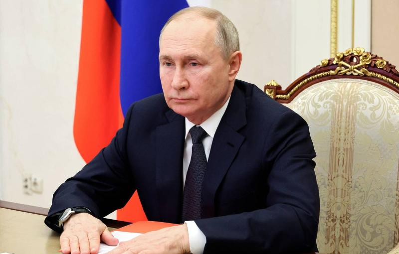 Президент РФ поздравил прокуроров с профессиональным праздником