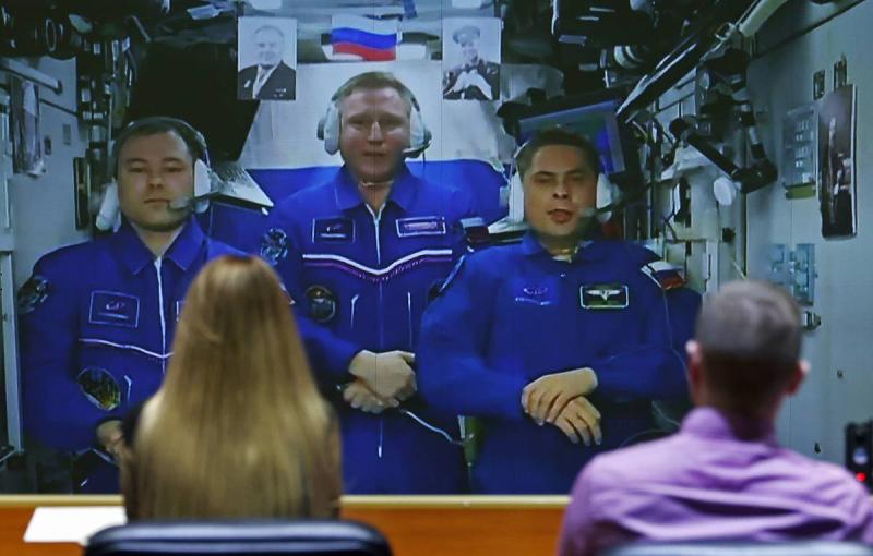 Путин присвоил космонавтам Петелину и Федяеву звания Героев России