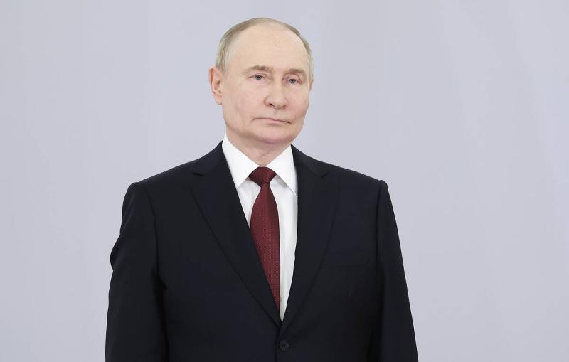 Путин: в России выросла целая плеяда командиров, "которая вызывает чувство надеги"