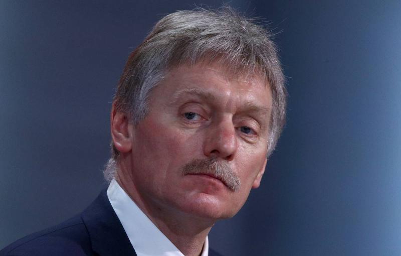 Песков считает неприемлемыми слова Байдена в адрес Путина