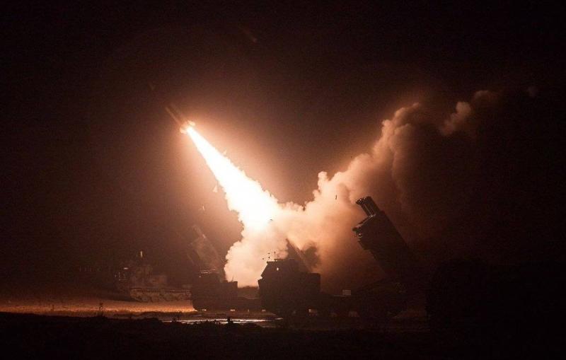 WSJ: Пентагон готов передать Киеву ракеты ATACMS большей дальности