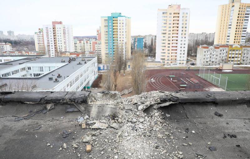 В Белгороде на парковку предприятия упал беспилотник