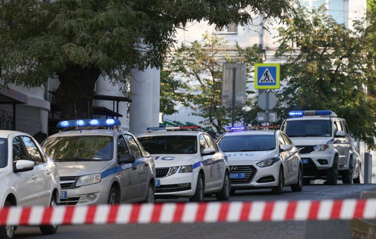 В Севастополе при взрыве автомобиля погиб военнослужащий