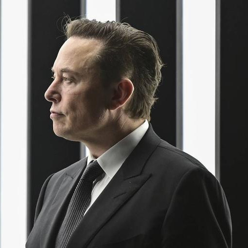 Маск: на заводах Tesla будут работать тысячи человекоподобных роботов