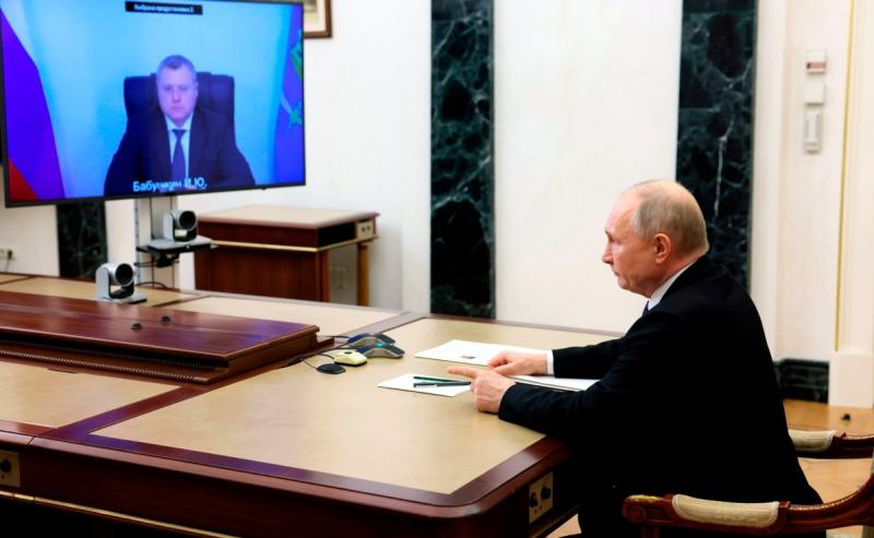 Президент пожелал успехов главе Астраханской области на выборах губернатора