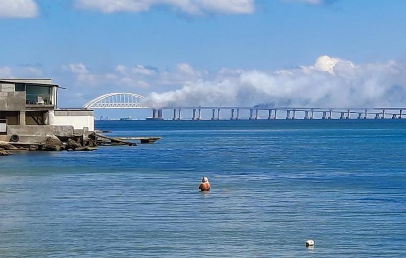 В Крыму запретили нанимать мигрантов в 35 сферах деятельности