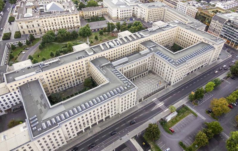 В ФРГ оценили объем замороженных российских активов примерно в €3,9 млрд