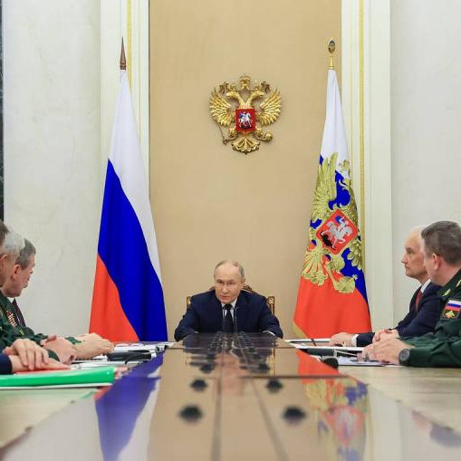 Путин потребовал исключить перекосы в экономике и промышленности на фоне СВО