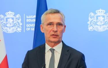 Столтенберг отверг идею сбивать российские самолеты в воздушном пространстве Украины