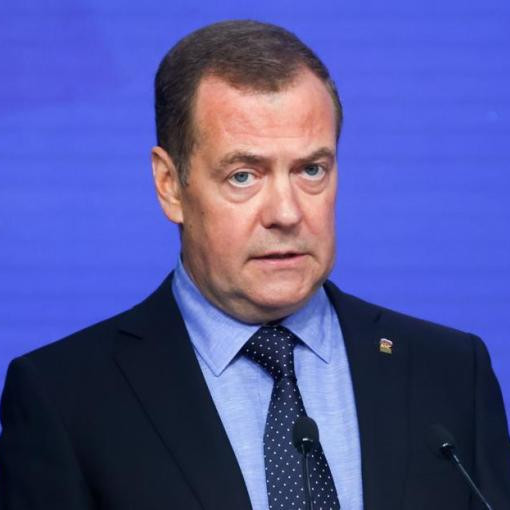 Медведев считает, что победа теперь точно за Трампом