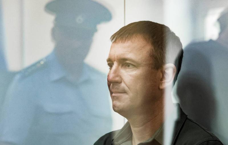Военный суд поместил генерала Попова под домашний арест