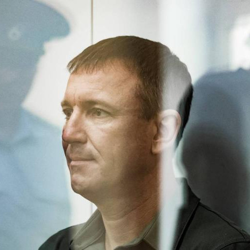 Военный суд поместил генерала Попова под домашний арест