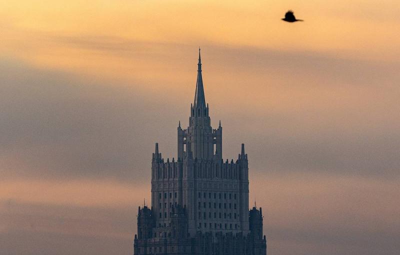 Россия в качестве ответа объявила о высылке военного атташе Британии