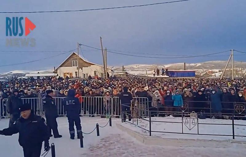 В Башкирии в ходе беспорядков пострадали правоохранители