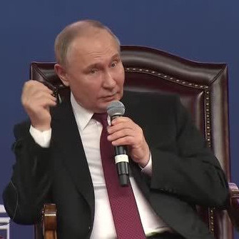 Путин: Россия сохраняет лидерство по некоторым направлениям в освоении космоса
