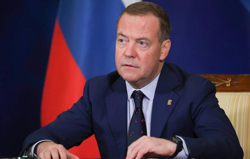 Медведев предположил, что Украины к 2034 году уже не будет