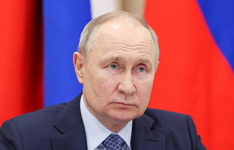 Путин потребовал от ФСБ выявлять предателей РФ и наказывать их без срока давности