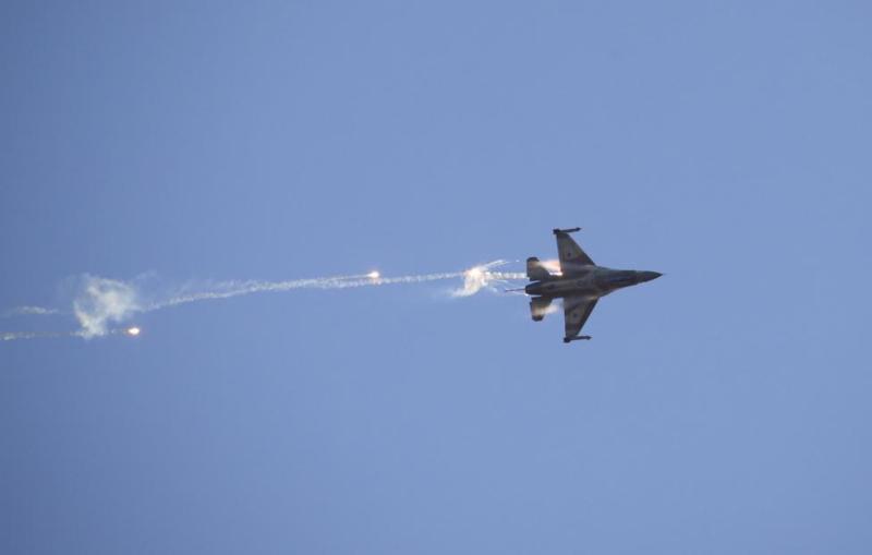 Передаваемые США Киеву истребители F-16 будут размещены на Украине