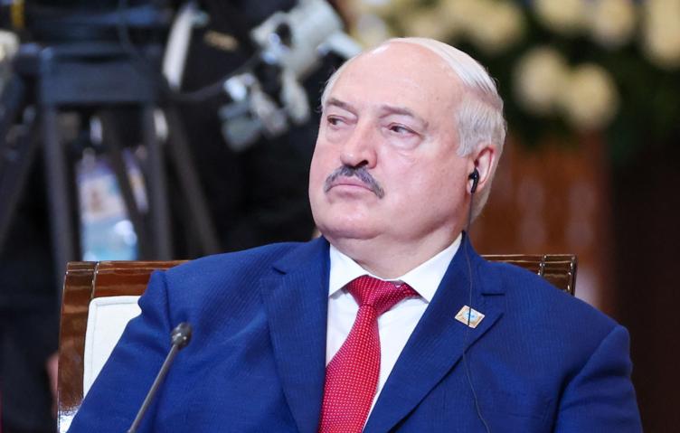 Лукашенко: Белоруссия готова сотрудничать с Украиной так же, как и с ДНР