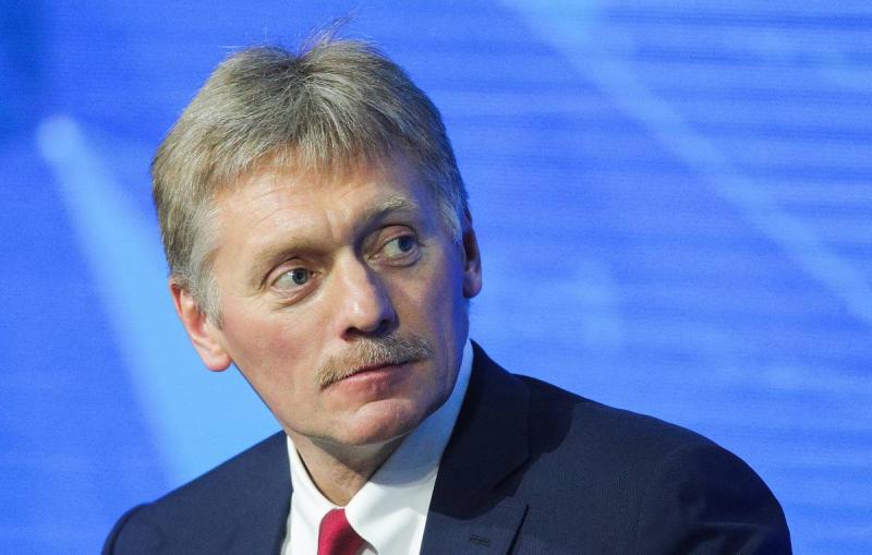 Песков отметил, что Макрон последователен в тезисе об отправке войск на Украину