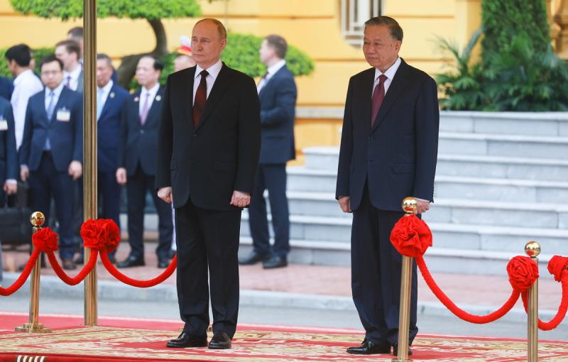 Путин отметил, что Россия и Вьетнам переходят на нацвалюты при расчетах
