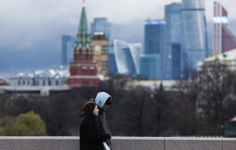 Шестидневная рабочая неделя началась в России