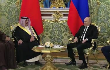 Путин отметил хорошие тенденции в торговле между Россией и Бахрейном