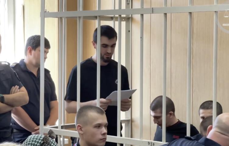 Пятерых участников беспорядков в аэропорту Дагестана приговорили к заключению