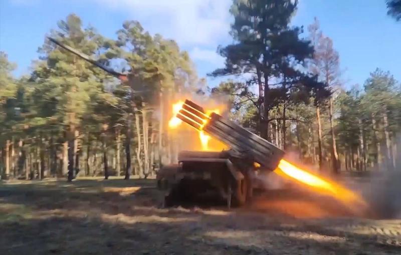Система ПВО нейтрализовала три ракеты ATACMS над Крымом и два БПЛА в Белгородской области