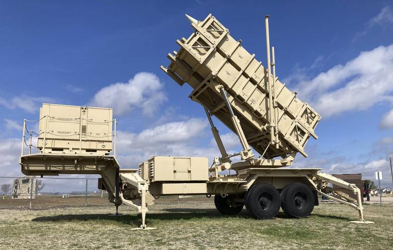 Силовики сообщили об уничтожении двух ЗРК Patriot в аэропорту Жуляны в Киеве